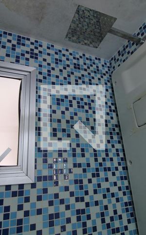 Apartamento à venda com 59m², 3 quartos e 1 vagaChuveiro