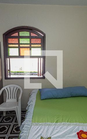 Casa à venda com 360m², 4 quartos e 4 vagas Casa à venda com 360m², 4 quartos e 4 vagasQuarto 2
