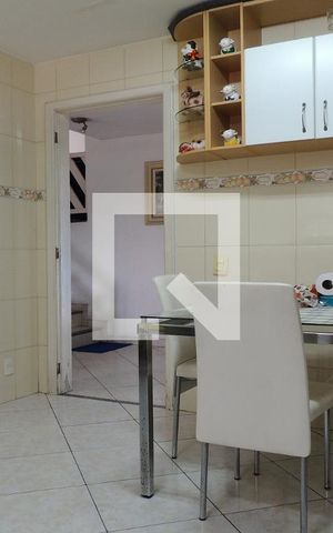 Casa de condomínio para alugar com 407m², 3 quartos e 2 vagasCozinha - Armários