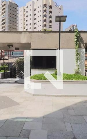 Apartamento à venda com 200m², 3 quartos e 3 vagas Apartamento à venda com 200m², 3 quartos e 3 vagasEntrada