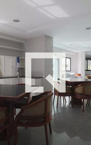 Apartamento à venda com 200m², 3 quartos e 3 vagas Apartamento à venda com 200m², 3 quartos e 3 vagasSalão de festas