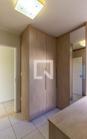 Casa à venda com 185m², 3 quartos e 3 vagas Casa à venda com 185m², 3 quartos e 3 vagasSuíte 2 - Quarto