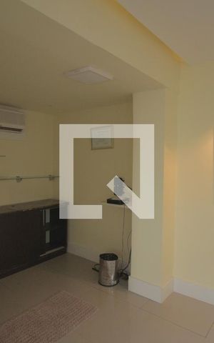Apartamento para alugar com 650m², 3 quartos e 4 vagasEscritório 2