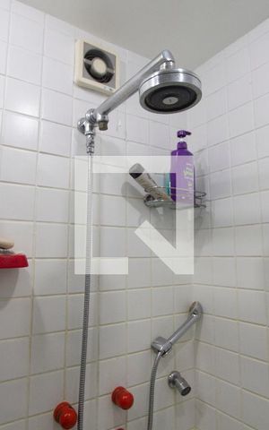 Apartamento à venda com 300m², 5 quartos e 2 vagasBanheiro da Suíte 2