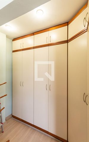Apartamento para alugar com 64m², 2 quartos e 1 vagaSuíte