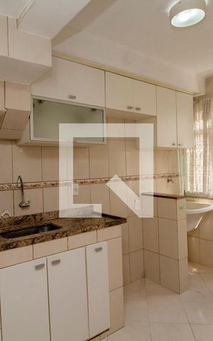 Apartamento à venda com 60m², 2 quartos e 2 vagas Apartamento à venda com 60m², 2 quartos e 2 vagasCozinha