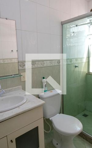 Apartamento à venda com 60m², 2 quartos e 2 vagas Apartamento à venda com 60m², 2 quartos e 2 vagasBanheiro