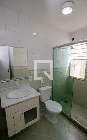 Apartamento à venda com 60m², 2 quartos e 2 vagas Apartamento à venda com 60m², 2 quartos e 2 vagasBanheiro