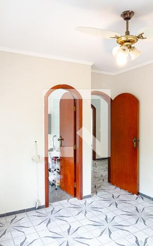 Casa à venda com 804m², 12 quartos e 3 vagas Casa à venda com 804m², 12 quartos e 3 vagasSuíte 1 Casa 1