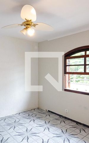Casa à venda com 804m², 12 quartos e 3 vagas Casa à venda com 804m², 12 quartos e 3 vagasSuíte 1 Casa 1
