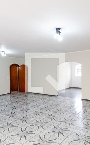 Casa à venda com 804m², 12 quartos e 3 vagas Casa à venda com 804m², 12 quartos e 3 vagasSala Casa 1