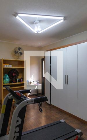 Casa à venda com 1000m², 2 quartos e sem vaga Casa à venda com 1000m², 2 quartos e sem vagaQuarto Suíte