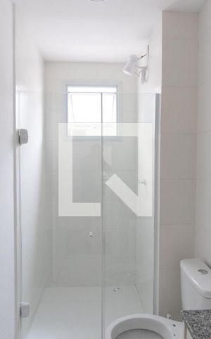Apartamento à venda com 47m², 2 quartos e 1 vaga Apartamento à venda com 47m², 2 quartos e 1 vagaBanheiro