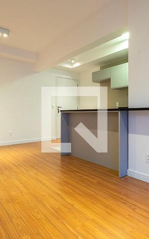 Apartamento à venda com 65m², 2 quartos e 1 vaga Apartamento à venda com 65m², 2 quartos e 1 vagaSala