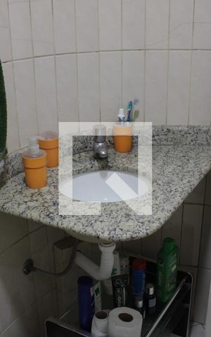 Apartamento à venda com 74m², 3 quartos e 2 vagasBanheiro da Suíte 2
