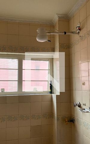 Apartamento para alugar com 130m², 2 quartos e sem vaga Apartamento para alugar com 130m², 2 quartos e sem vagaBanheiro da Suíte 2