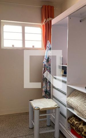 Apartamento para alugar com 130m², 2 quartos e sem vaga Apartamento para alugar com 130m², 2 quartos e sem vagaCloset da suíte 1