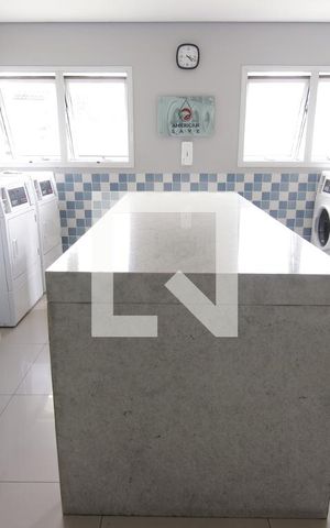 Apartamento à venda com 34m², 1 quarto e 1 vagaÁrea comum