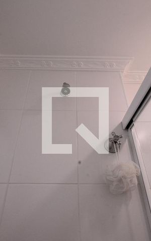 Apartamento à venda com 80m², 2 quartos e 2 vagas Apartamento à venda com 80m², 2 quartos e 2 vagasBanheiro