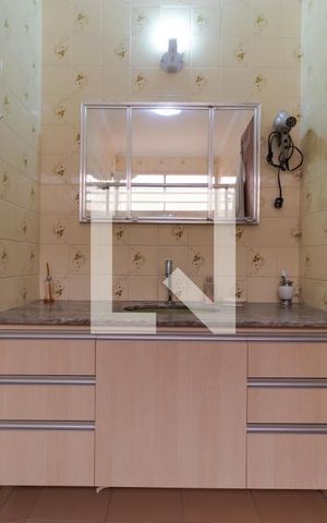 Casa à venda com 258m², 4 quartos e 3 vagas Casa à venda com 258m², 4 quartos e 3 vagasBanheiro da Suíte 01