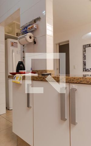 Casa à venda com 258m², 4 quartos e 3 vagas Casa à venda com 258m², 4 quartos e 3 vagasCozinha