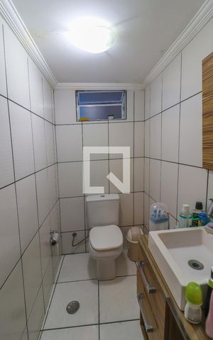 Casa à venda com 190m², 4 quartos e 1 vaga Casa à venda com 190m², 4 quartos e 1 vagaBanheiro 2