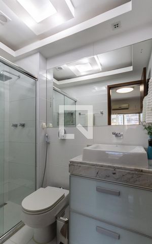 Apartamento à venda com 120m², 4 quartos e 2 vagasBanheiro da Suíte