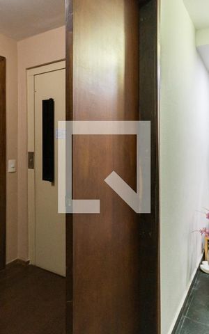 Apartamento à venda com 120m², 4 quartos e 2 vagasHall