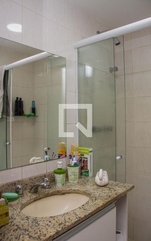 Apartamento à venda com 88m², 3 quartos e 2 vagasBanheiro da Suíte