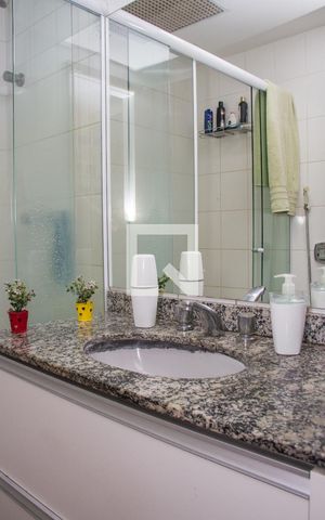 Apartamento à venda com 88m², 3 quartos e 2 vagasBanheiro Social