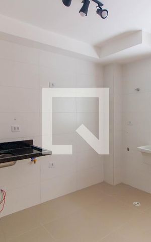 Casa de condomínio à venda com 33m², 1 quarto e sem vaga Casa de condomínio à venda com 33m², 1 quarto e sem vagaCozinha e Área de Serviço
