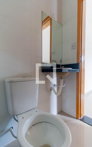Casa de condomínio à venda com 44m², 2 quartos e sem vagaBanheiro