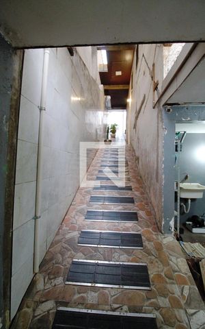 Casa de condomínio à venda com 140m², 3 quartos e 1 vaga Casa de condomínio à venda com 140m², 3 quartos e 1 vagaCorredor