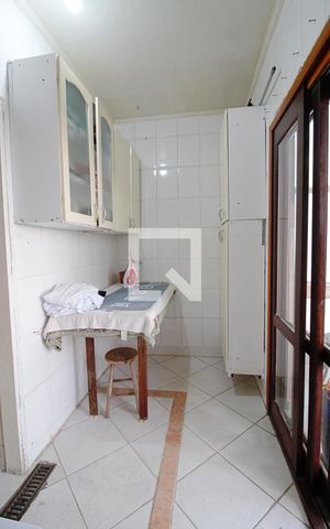 Casa de condomínio à venda com 140m², 3 quartos e 1 vaga Casa de condomínio à venda com 140m², 3 quartos e 1 vagaÁrea de Serviço
