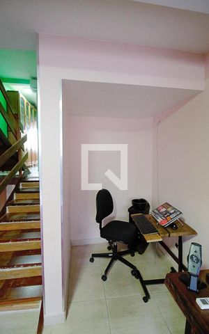 Casa de condomínio à venda com 140m², 3 quartos e 1 vaga Casa de condomínio à venda com 140m², 3 quartos e 1 vagaSala