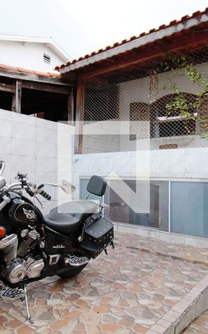 Casa de condomínio à venda com 140m², 3 quartos e 1 vaga Casa de condomínio à venda com 140m², 3 quartos e 1 vagaGaragem