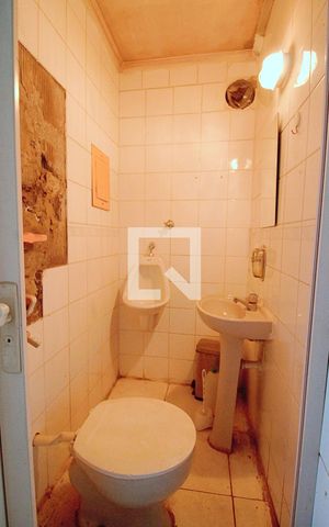 Casa de condomínio à venda com 140m², 3 quartos e 1 vaga Casa de condomínio à venda com 140m², 3 quartos e 1 vagaBanheiro de serviço