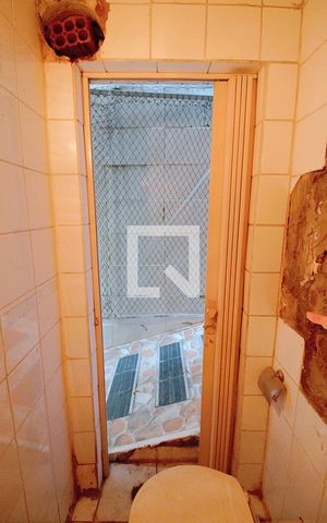 Casa de condomínio à venda com 140m², 3 quartos e 1 vaga Casa de condomínio à venda com 140m², 3 quartos e 1 vagaBanheiro de serviço