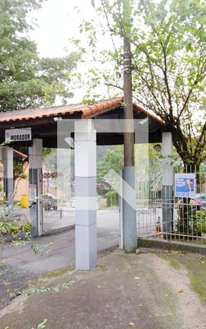 Casa de condomínio à venda com 140m², 3 quartos e 1 vaga Casa de condomínio à venda com 140m², 3 quartos e 1 vagaFachada e portaria