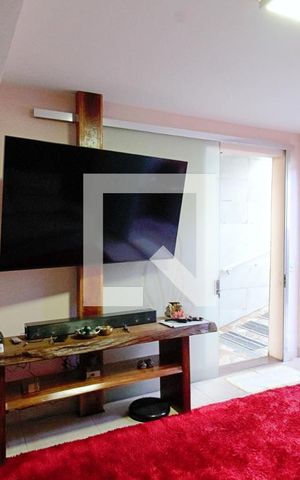 Casa de condomínio à venda com 140m², 3 quartos e 1 vaga Casa de condomínio à venda com 140m², 3 quartos e 1 vagaSala