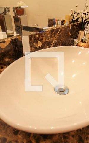 Apartamento à venda com 106m², 3 quartos e 1 vaga Apartamento à venda com 106m², 3 quartos e 1 vagaBanheiro