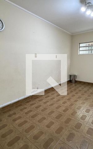 Casa à venda com 240m², 4 quartos e 4 vagasCopa