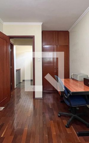 Casa à venda com 240m², 4 quartos e 4 vagasQuarto 3