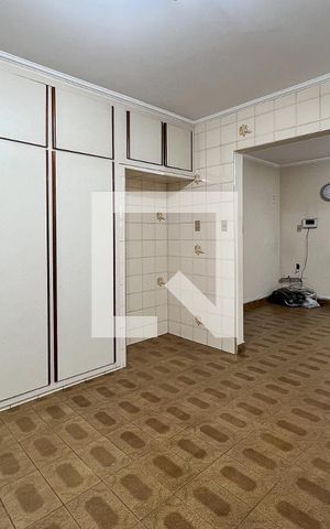 Casa à venda com 240m², 4 quartos e 4 vagasCozinha