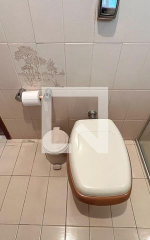 Casa à venda com 240m², 4 quartos e 4 vagasBanheiro Social