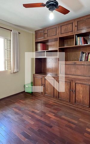 Casa à venda com 240m², 4 quartos e 4 vagasQuarto 2