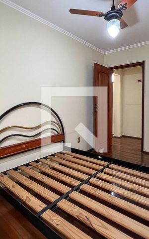 Casa à venda com 240m², 4 quartos e 4 vagasQuarto 4 - Suíte