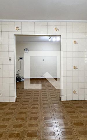 Casa à venda com 240m², 4 quartos e 4 vagasCozinha