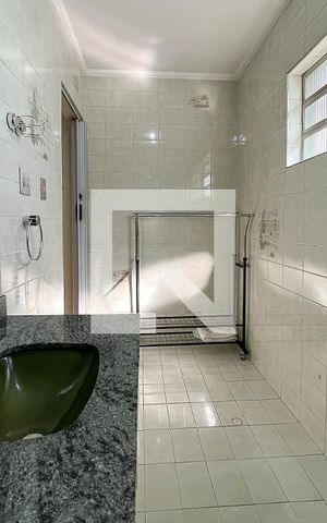 Casa à venda com 240m², 4 quartos e 4 vagasBanheiro do Quarto 4