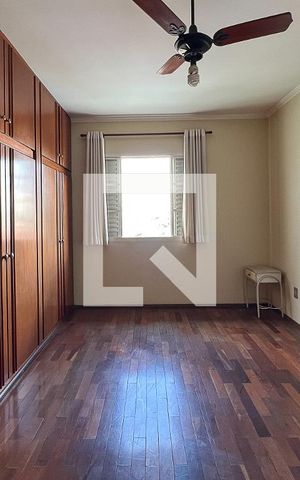 Casa à venda com 240m², 4 quartos e 4 vagasQuarto 1